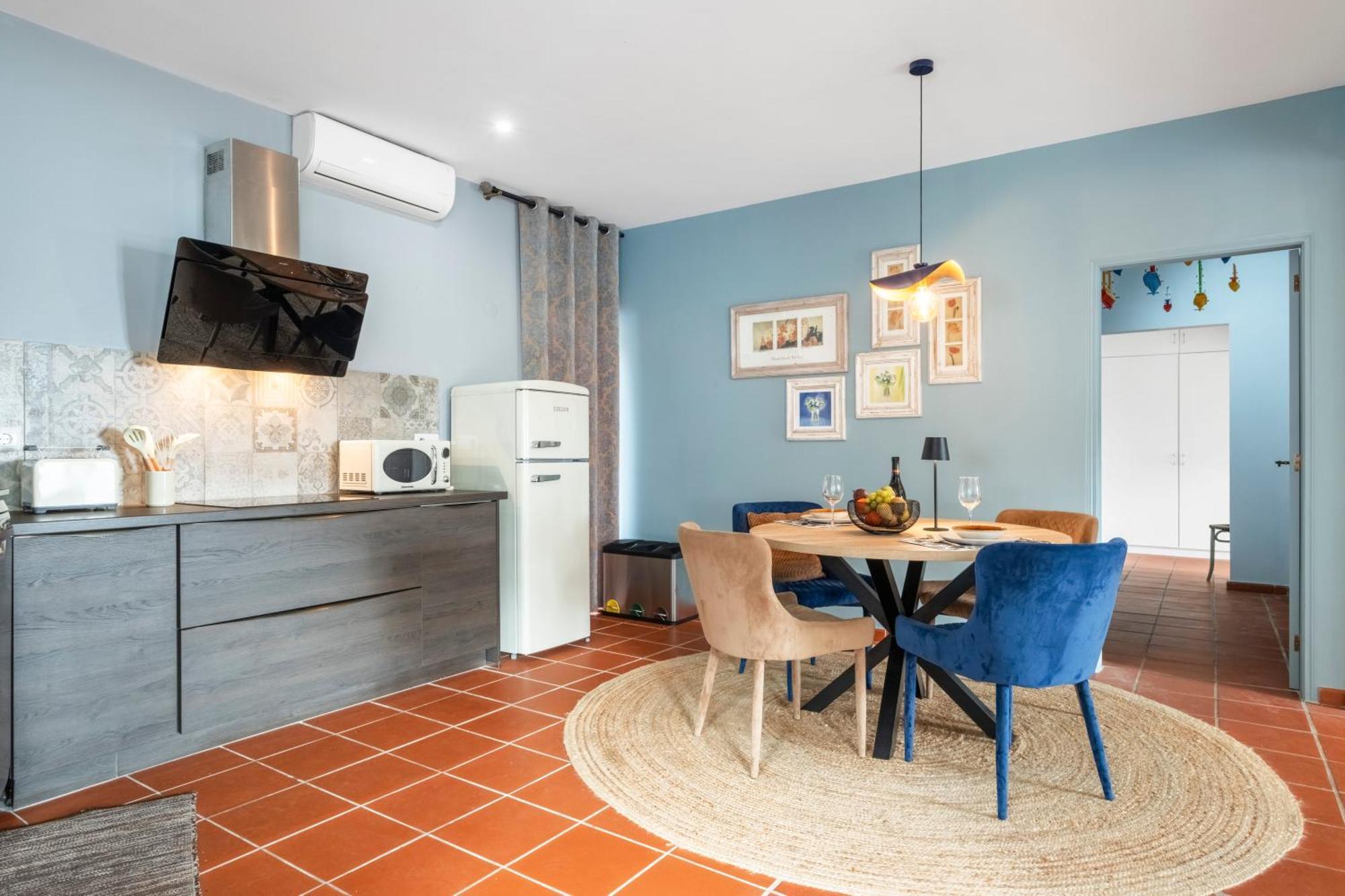 Sophia By Alma Apartment *